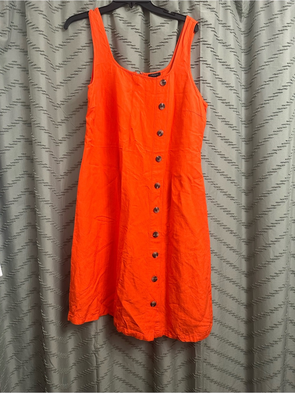 Ann Taylor Factory dress size 12 
Orange with buttons 
Super cute! 55% linen and